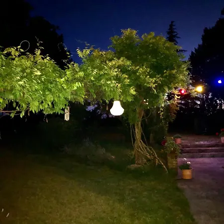 Chateau De Cartou Bed & Breakfast