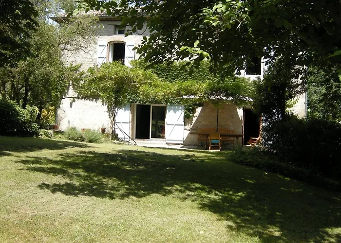 Chateau De Cartou 3*